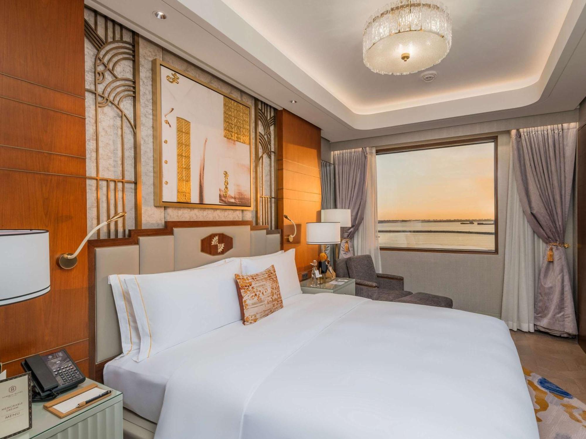 Admiral Hotel Manila - Mgallery Collection Екстериор снимка